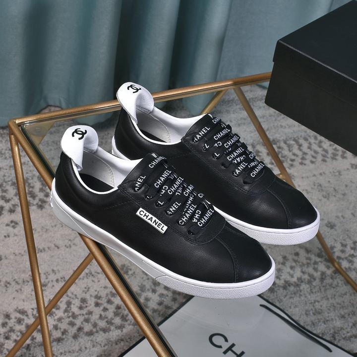 CHANEL - SNEAKER