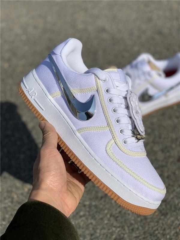 NIKE - AIR FORCE 1